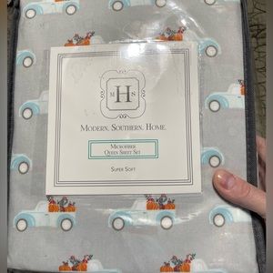 Fall/Holiday queen size sheets